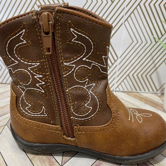 🐎🤠 TINY BOOTS, BIG ATTITUDE 🤠🐎 Unisex size toddler 6 Cowbaby attire - Picture 7 of 8